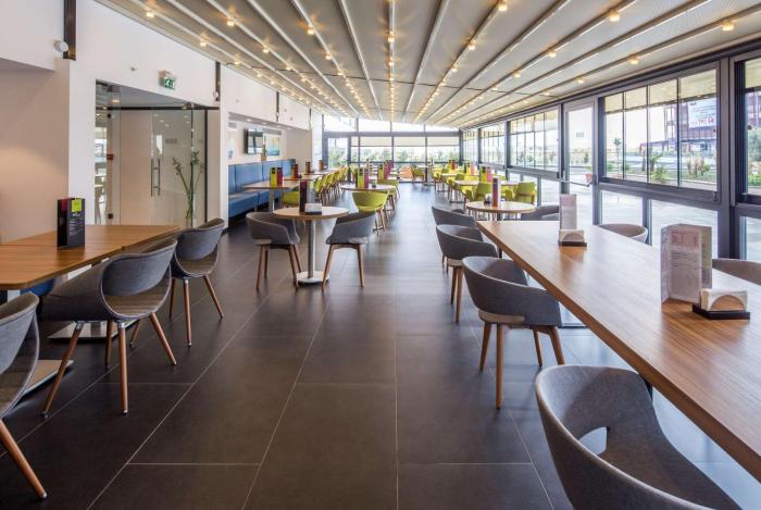 hampton by hilton istanbul kurtkoy