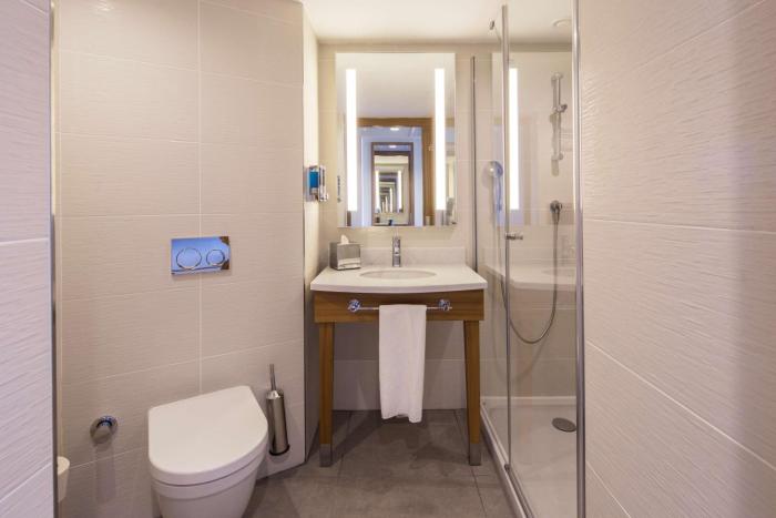 hampton by hilton istanbul kurtkoy