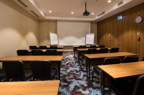 hampton by hilton istanbul kurtkoy
