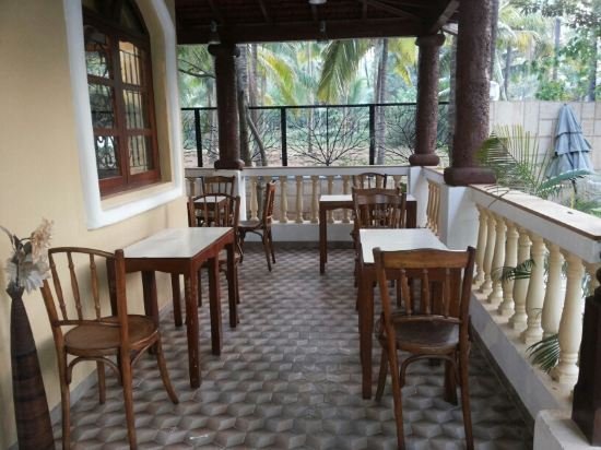Coco Goa,Baga>>Arpora,3 star