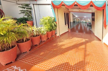 shree laxmi guest house