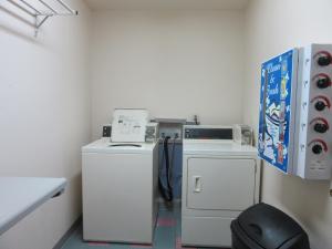 Howard Johnson By Wyndham Wichita Airport,Wichita>>Sedgwick,2 star