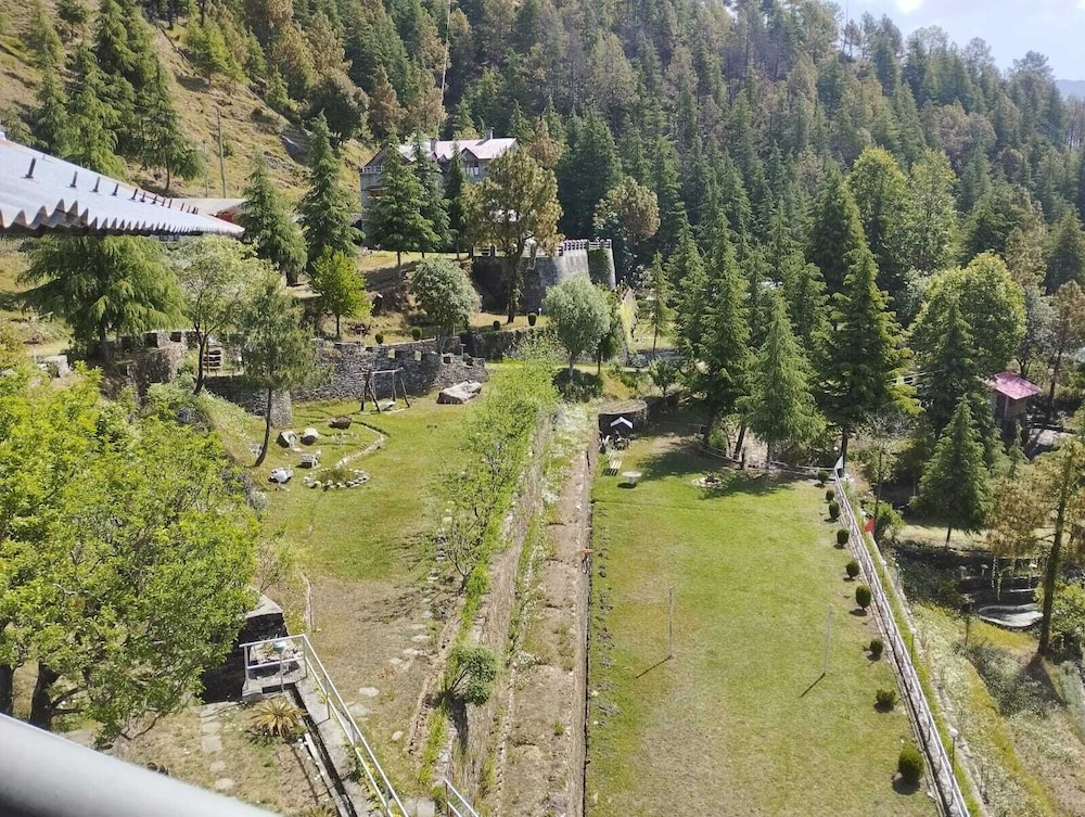 himgiri nature retreat