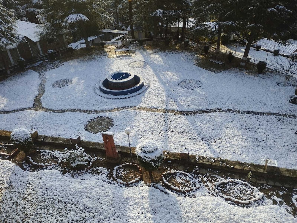 himgiri nature retreat