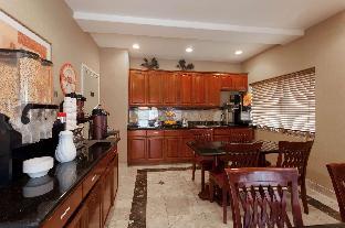 howard johnson hotel and suites by wyndham pico rivera