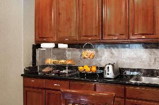 Howard Johnson Hotel & Suites By Wyndham Pico Rivera,Pico Rivera>>Los Angeles,2 star