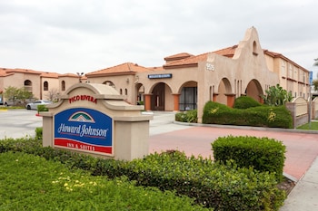 howard johnson hotel and suites by wyndham pico rivera