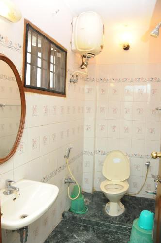 lloyds guest house krishna street t nagar