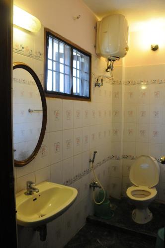 lloyds guest house krishna street t nagar