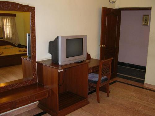 lloyds guest house krishna street t nagar