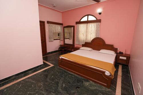 lloyds guest house krishna street t nagar
