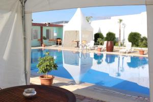 hotel tanger med