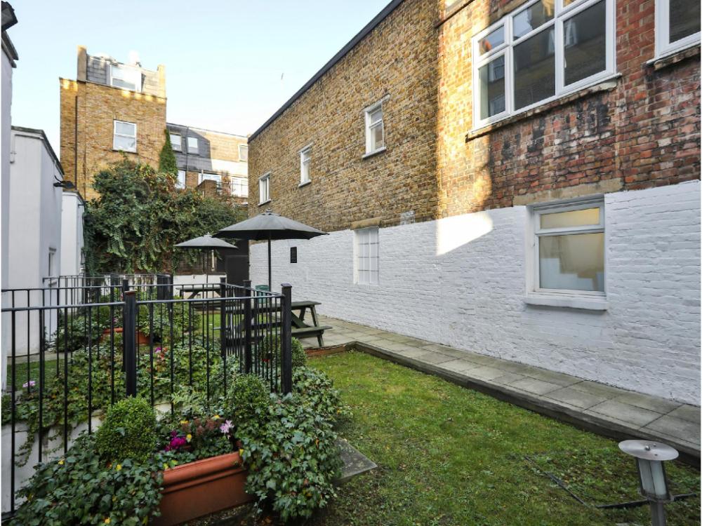 studios 2 let north gower