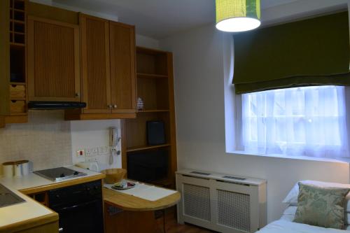 studios 2 let north gower