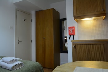 studios 2 let north gower