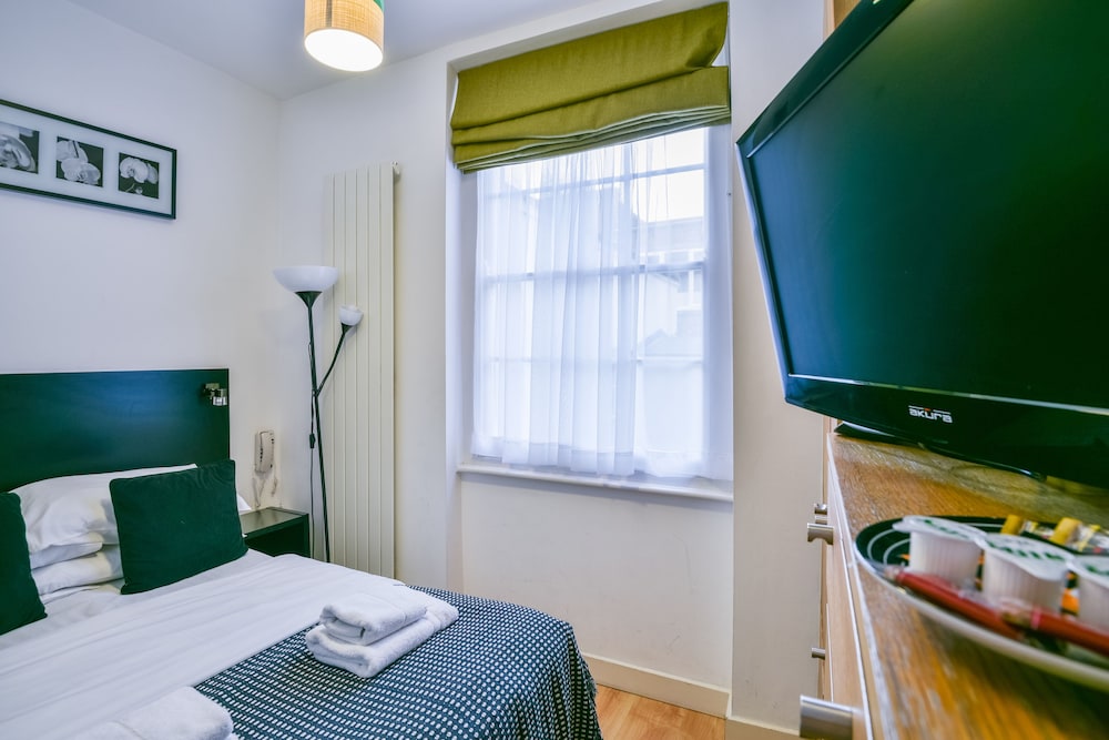 studios 2 let north gower