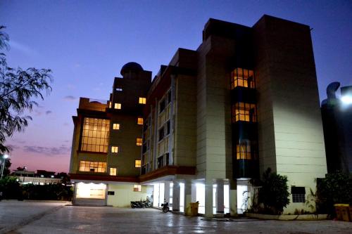 hotel city heart shirdi