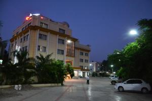 hotel city heart shirdi