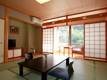 yumoto kanko hotel saikyo