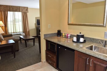 Hampton Inn & Suites Alexandria,Louisiana>>Alexandria,3 star