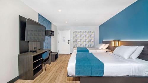 Studio 6 Suites – Stockton, Ca – Waterfront,Near Weber Point Events Center,2 star