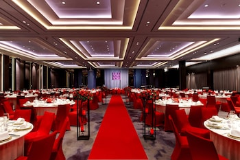 humble house hotel taipei curio collection by hilton