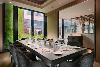humble house hotel taipei curio collection by hilton
