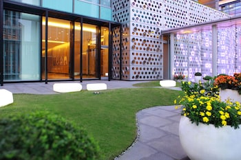 humble house hotel taipei curio collection by hilton