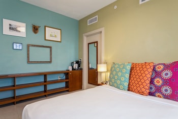 kasa el paseo miami beach