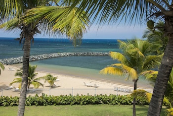 aquarius vacation club at dorado del mar