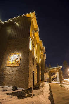 my place hotel bend or