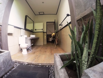 doubleyou home stay pemuteran