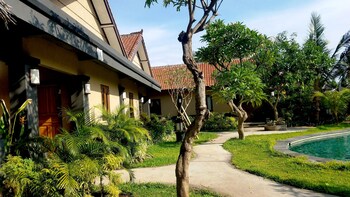 doubleyou home stay pemuteran