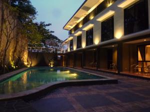 white rock lodge