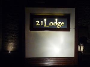 21 lodge