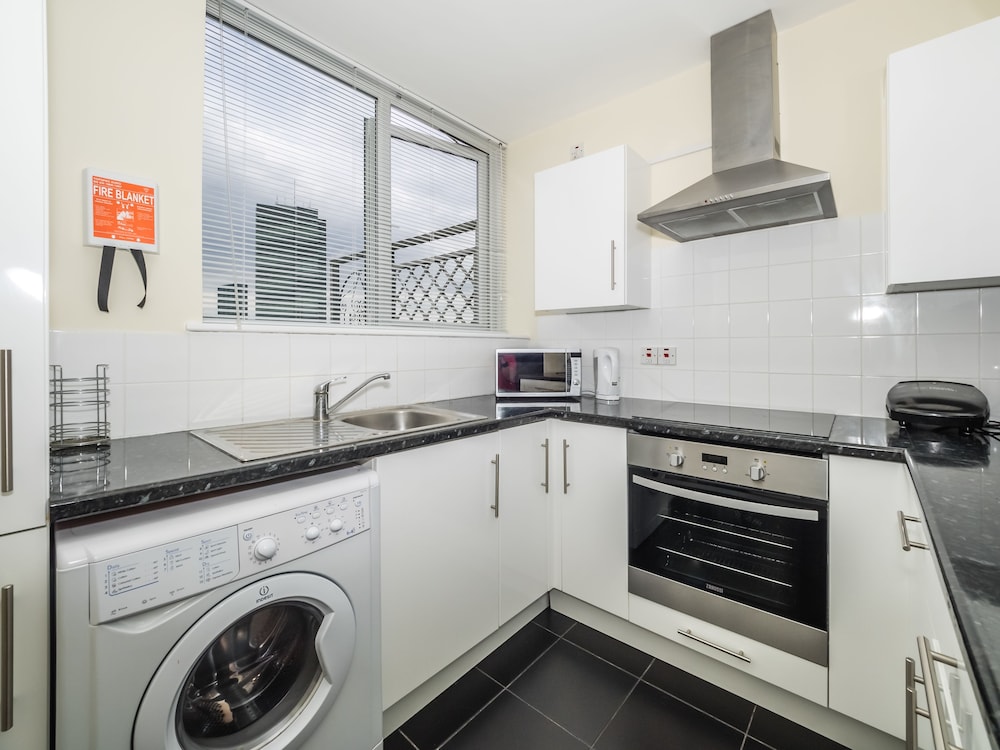 lse carr saunders hall campus accommodation