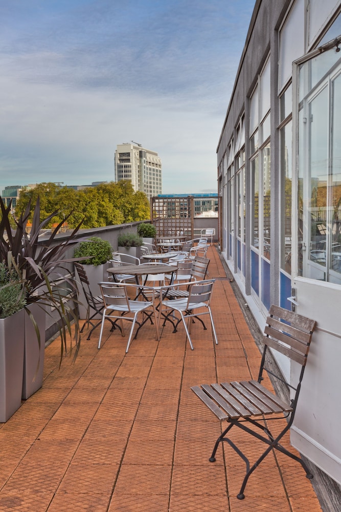lse carr saunders hall campus accommodation