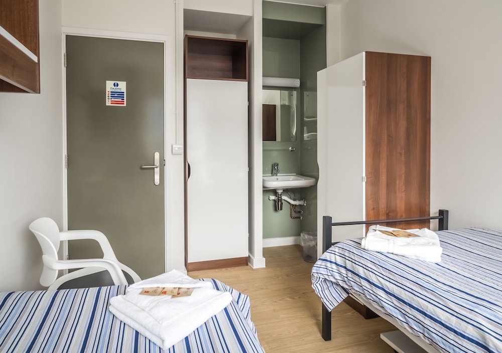 lse carr saunders hall campus accommodation