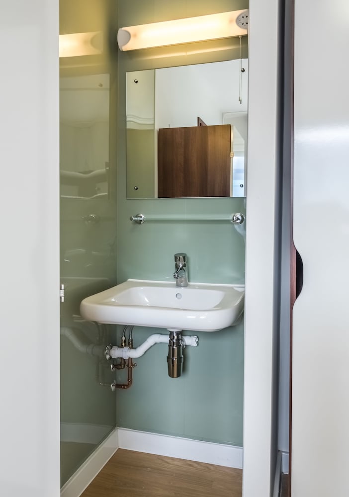 lse carr saunders hall campus accommodation