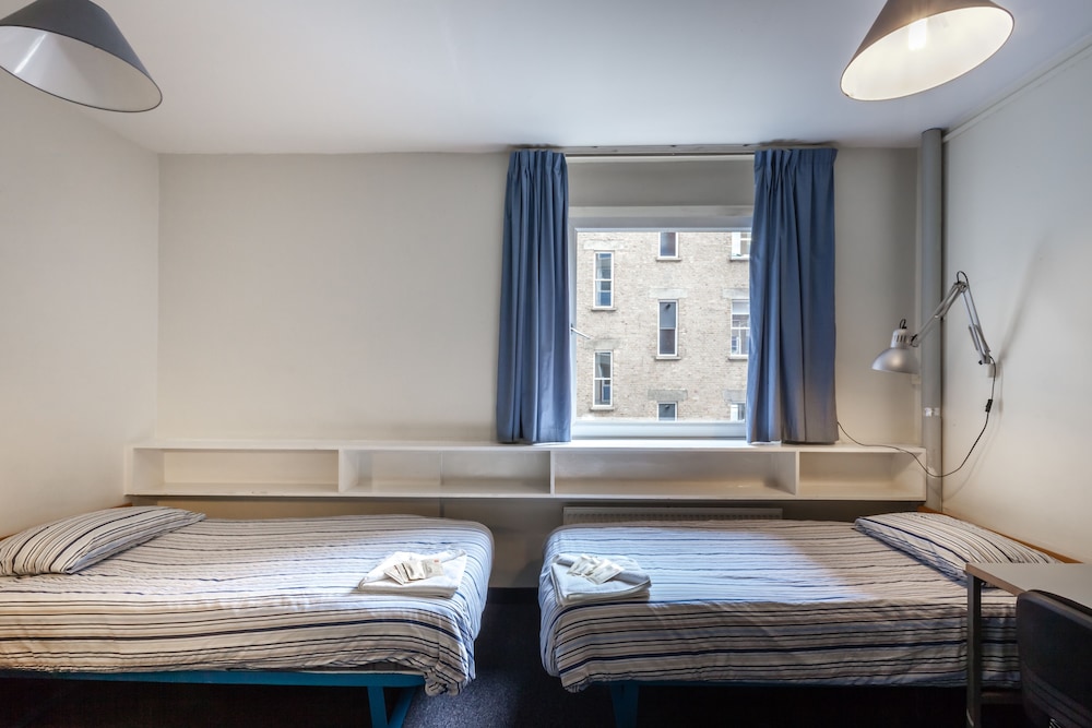 lse carr saunders hall campus accommodation