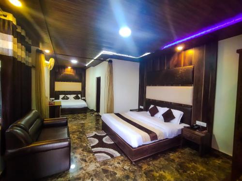hotel himdhara
