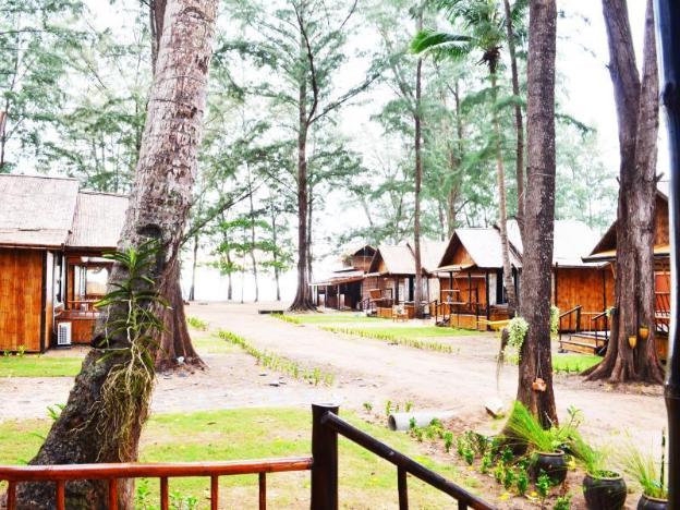 eco lanta hideaway beach resort