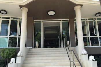 garden paradise hotel and serviced apartment