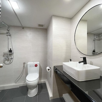 garden paradise hotel and serviced apartment