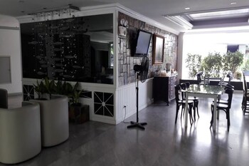 garden paradise hotel and serviced apartment