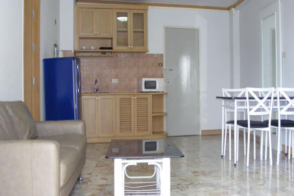 garden paradise hotel and serviced apartment