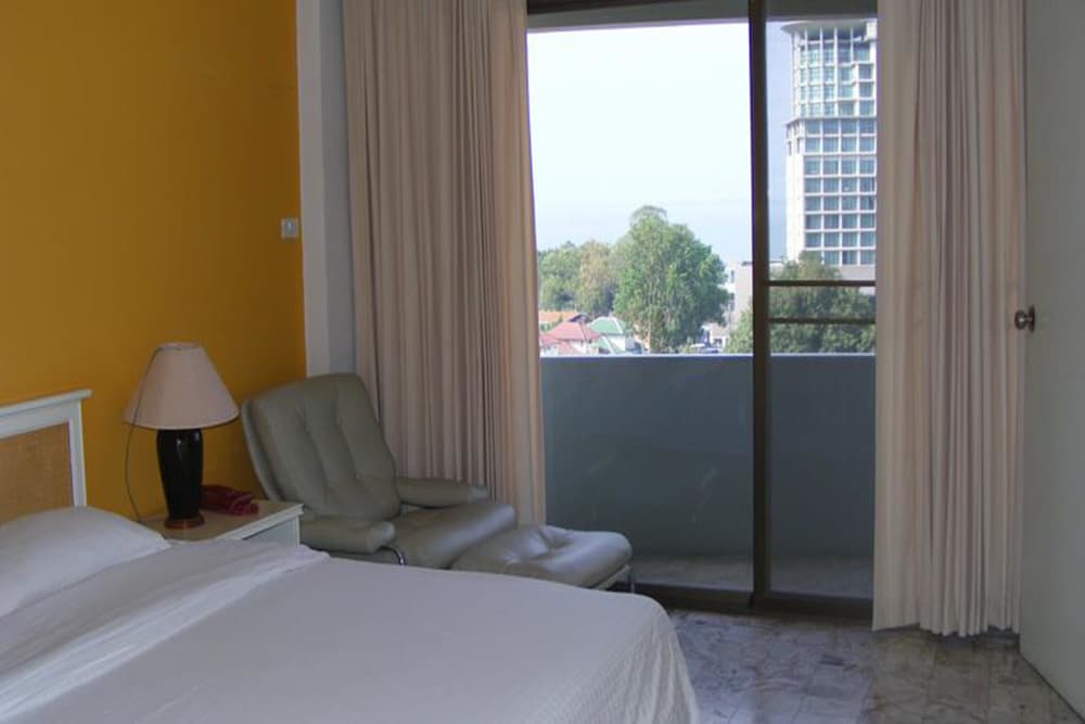 garden paradise hotel and serviced apartment