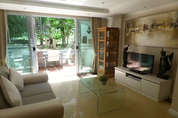 westbury residence