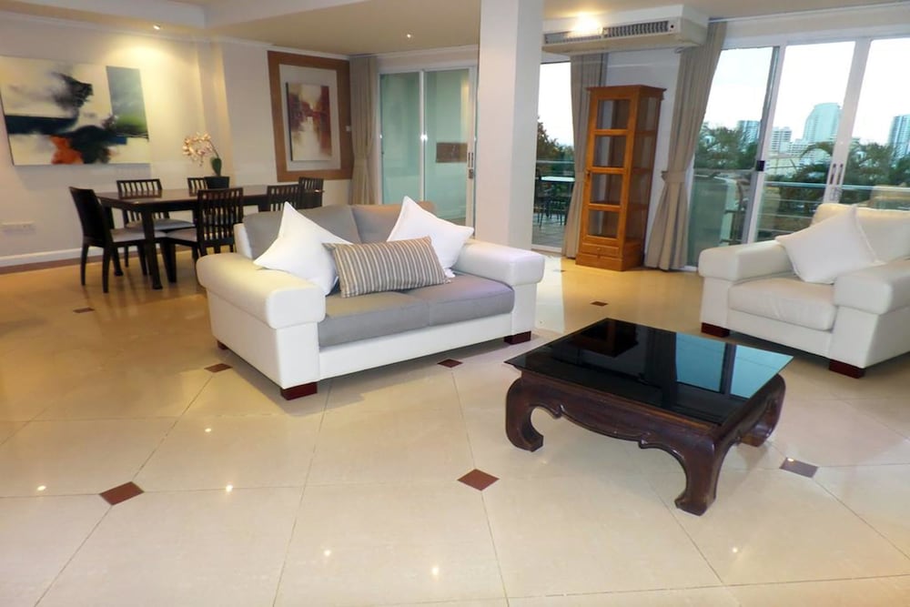 westbury residence