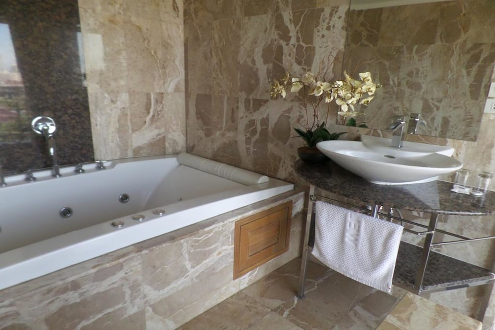 westbury residence